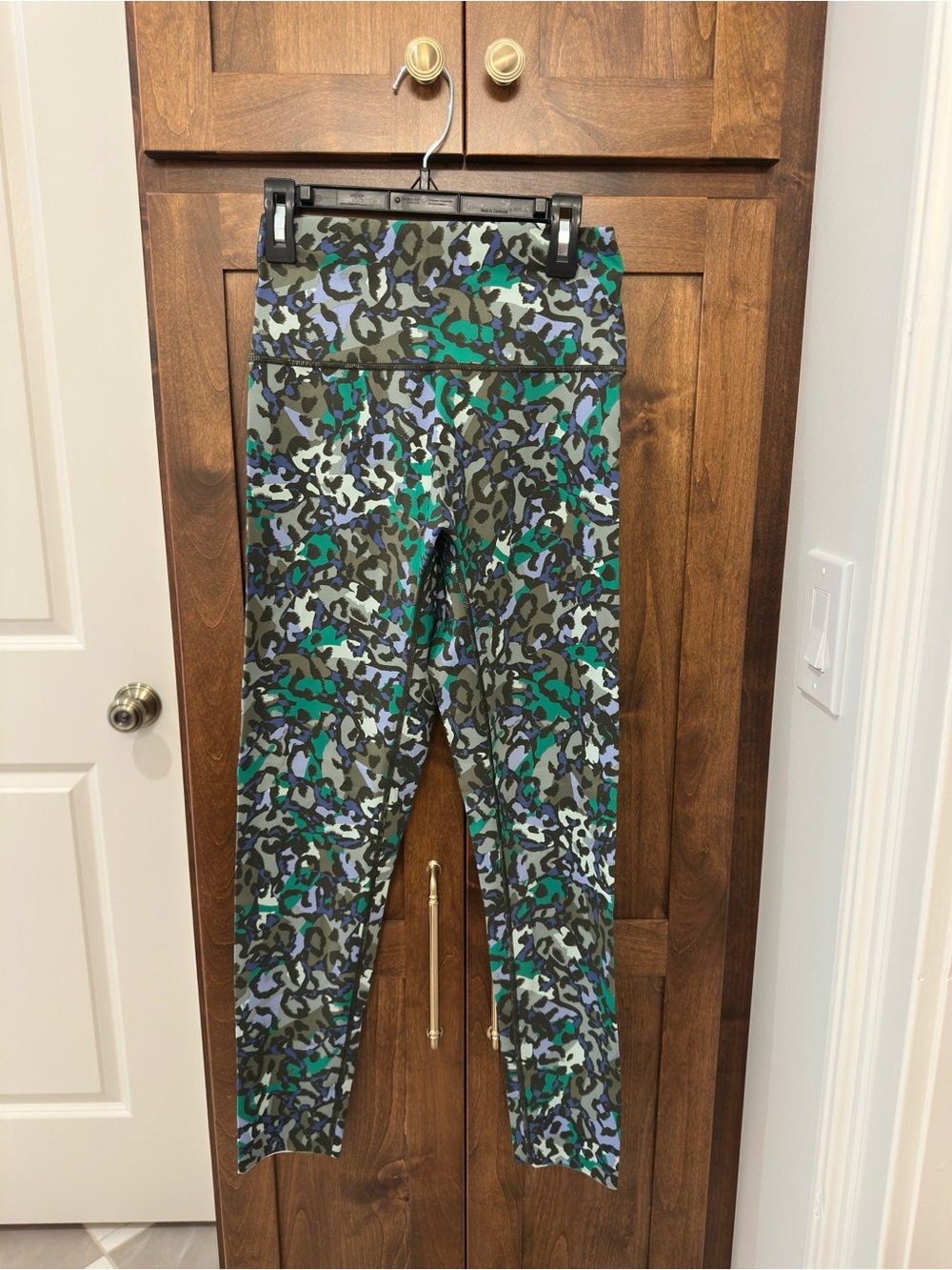 aerie Green, Blue & Gray Leopard Print Leggings